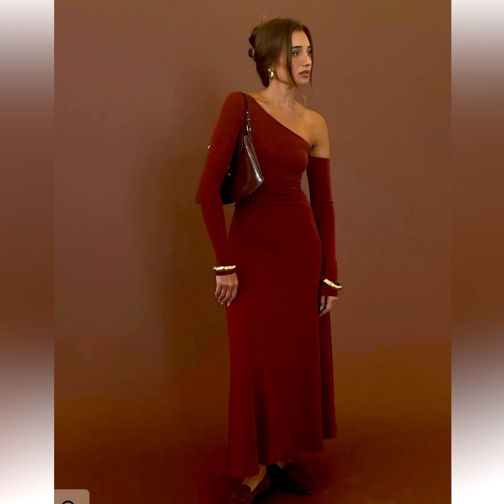 NWT Weworewhat Long Sleeve Off Shoulder Dress | Chestnut - Chestnut